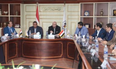 محافظ بني سويف يشهد لقاء وزير التنمية المحلية مع أعضاء مجلسي النواب والشيوخ