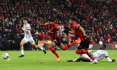 بورنموث يقتنص فوزًا ثمينًا من ليفربول