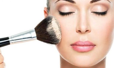 حكم وضع المكياج والعطور في رمضان.. من أقوال العلماء والفقهاء