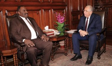 القصير يناقش أوجه التعاون المصري السوداني مع وزير الاستثمار والصناعة بالولاية الشمالية بالسودان