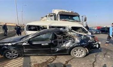 إصابة 6 أشخاص في حادث تصادم سيارتين بالجيزة