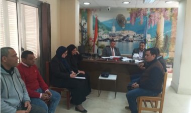 شاهد| رئيس مجلس مدينة ساحل سليم بأسيوط يترأس الاجتماع الشهري للجنة حماية الطفل