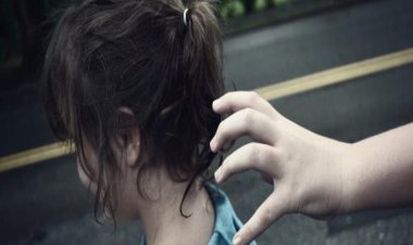 خطف طفلة وهتك عرضها.. حبس عامل 10 أعوام في قنا