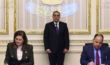 الحكومة: 1000 جنيه لكل سيدة تلتزم بإنجاب طفلين فقط  والصرف بعد الـ45  (تفاصيل)