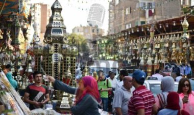 مجلس الوزراء يعتمد مواعيد غلق المحال والورش في رمضان وعيد الفطر (تفاصيل)