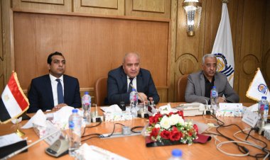 محافظ قنا يوجه بتذليل كافة التحديات أمام تنفيذ المشروعات القومية