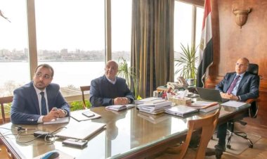 «سويلم» يتابع إجراءات التحول لنظم الري الحديث في مزارع قصب السكر