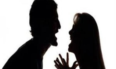 زوجة في «دعوى خلع»: «بيخونّي مع زميلته .. ورسائل الواتس كشفته»