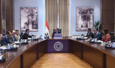 مدبولي  يتابع مع وزير السياحة عددًا من ملفات عمل الوزارة