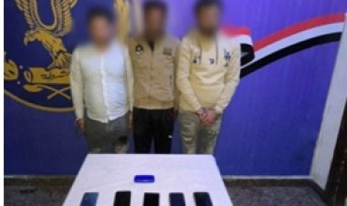 صور| ضبط 4 أشخاص لاتهامهم بارتكاب أعمال سرقات بمناطق متفرقة من العاصمة 