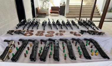 الأمن العام: العثور على 23 بندقية في حملة مداهمات بأسيوط 