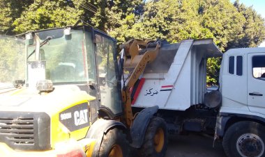 محافظ أسيوط: حملات نظافة ورفع 420 طن مخلفات وتسوية وتمهيد طرق بـ 6 مراكز