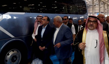 مدبولي يتفقد مصنع الشركة العربية للتجارة وخدمات النقل بمدينة السويس الجديدة