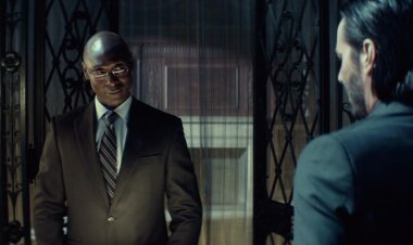 قبل أيام من عرض الجزء الجديد.. وفاة لانس ريديك نجم «John Wick» عن عمر ناهز 60 عامًا