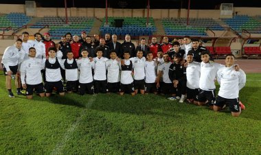 وزير الرياضة يؤازر المنتخب الأولمبي قبل مباراة زامبيا