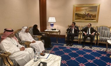 وزير الصحة يلتقي نظيرته القطرية لتبادل الخبرات الناجحة في مبادرات الصحة العامة وإدارة الأزمات والجوائح