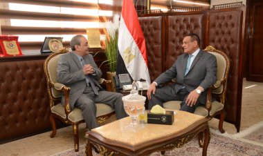 وزير التنمية يتابع مع محافظ الإسماعيلية ملف المشروعات المتعثرة واستعدادات شهر رمضان