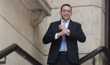 «التنسيقية» تهنئ الدكتور عمرو حسن بحصوله على لقب «الطبيب المثالي»