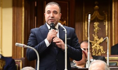 «بدوي» يكشف عن تحرك برلماني لمواجهة فوضى إعلانات الأدوية «المضللة»