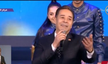 بحضور الرئيس السيسي .. مدحت صالح وهنا يسري يحيان احتفالية الأم المثالية