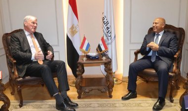 وزير النقل يبحث مع السفير الهولندي التعاون في مجال تصدير الخضروات عبر خط «رورو»