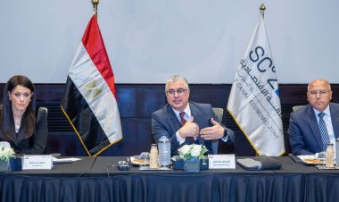 مجلس إدارة المنطقة الاقتصادية لقناة السويس يعتمد مشروعات جديدة بالمواني