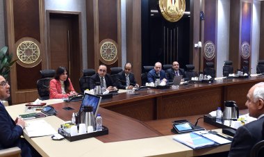 رئيس الوزراء يتابع  مخططات تطوير المنطقة المحيطة بالمتحف المصري الكبير