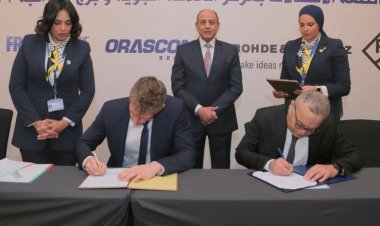 وزير الطيران المدنى يشهد توقيع اتفاقية تعاون في مجال نظم اتصالات الملاحة الجوية