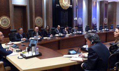 «مدبولي» يلتقي وفداً فرنسياً لشرح موقف الحكومة المصرية تجاه القضايا الهامة