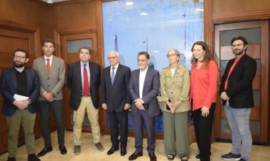 محافظ بورسعيد يلتقي وفدا فرنسيا يضم سياسيين وكتابا وصحفيين