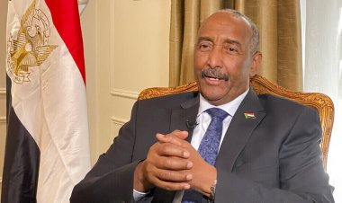 البرهان: نعمل على بناء جيش مهني لا يتدخل في العملية السياسية