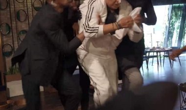 بعد مقلب رامز جلال.. نشطاء يهاجمون محمد فؤاد: «ملعون الفلوس اللي يخلي الواحد يضحي بتاريخه»