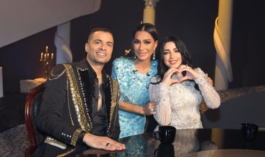 شاكوش مدافعًا عن زوجته بعد سجودها له: «ربنا عوضها بحد بتتمناه»