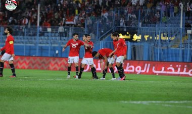 «فيتوريا» يدفع بثلاثي هجومي بتشكيل مصر أمام مالاوي