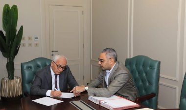 وزير التعليم يباشر العمل من مقر الوزارة بالعاصمة الإدارية الجديدة