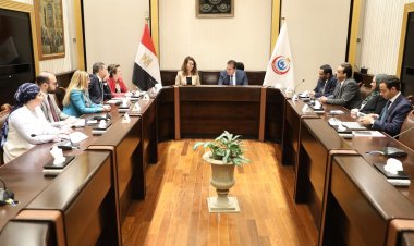 وزير الصحة يبحث مع غادة والي سبل التعاون في الموضوعات ذات الاهتمام المشترك