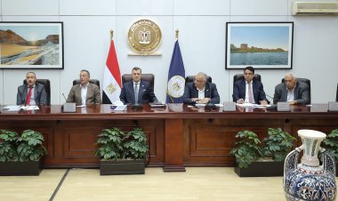 وزير السياحة والآثار يترأس اجتماع مجلس إدارة المجلس الأعلى للآثار