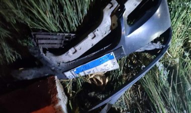 بالأسماء.. إصابة 3 أشخاص إثر حادث تصادم سيارتين في قنا (صور)