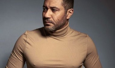 وفاة والدة الفنان محمد عز.. وتشييع جثمانها غدًا