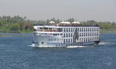 السياحة والآثار تصدر ترخيص لـ 3 ذهبيات نيلية عائمة