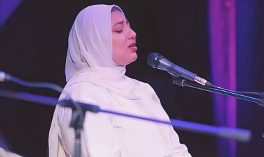 رنا عزت تلميذة المنشد محمود التهامي تطلق كليب «اسم النبي»