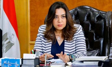 محافظ دمياط تتلقى تقريرًا حول جهود مديرية الصحة لتقديم الخدمات الطبية والعلاجية للأهالى بقرى المحافظة