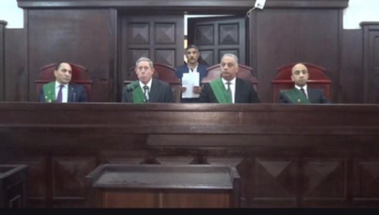 كلمات قاسية من قاضي المنصورة لـ«معيدة جامعية» أجبرت طفلها على التسول
