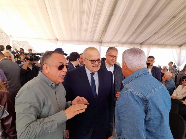 «بعد الفحص بالأشعة».. الكشف عن ممر جديد في هرم الملك «خوفو»