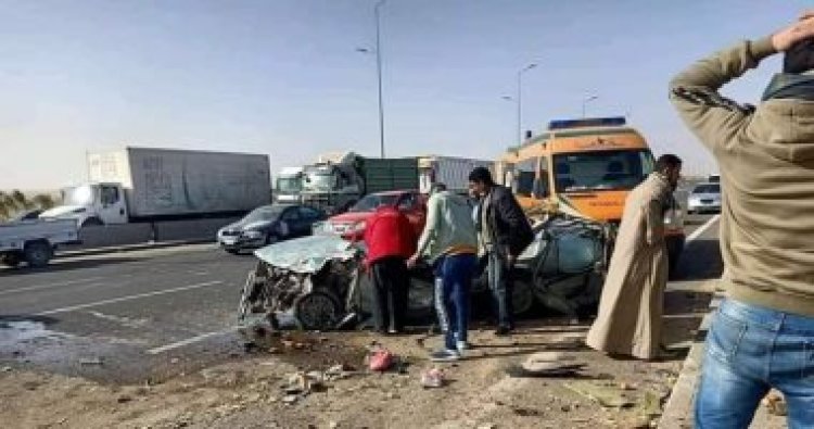 مصرع وإصابة 7 أشخاص إثر انقلاب سيارة نقل ثقيل في أسوان