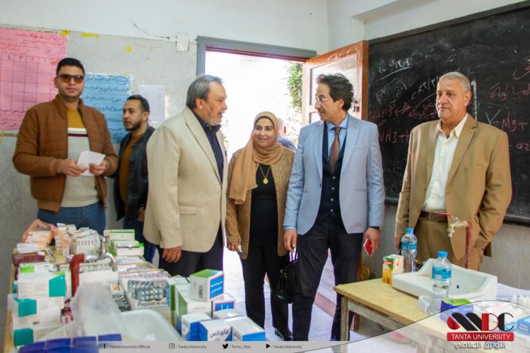 تقديم الرعاية الطبية لـ 880 حالة بقافلة جامعة طنطا لدعم مبادرة «حياة كريمة»