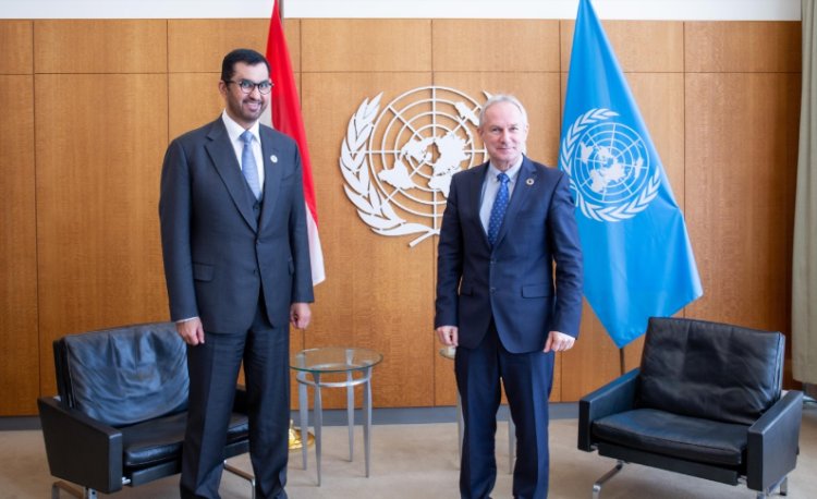 سلطان الجابر يلتقي بالأمين العام وشركاء الأمم المتحدة الرئيسيين بشأن رفع تطلعات العمل المناخي العالمي