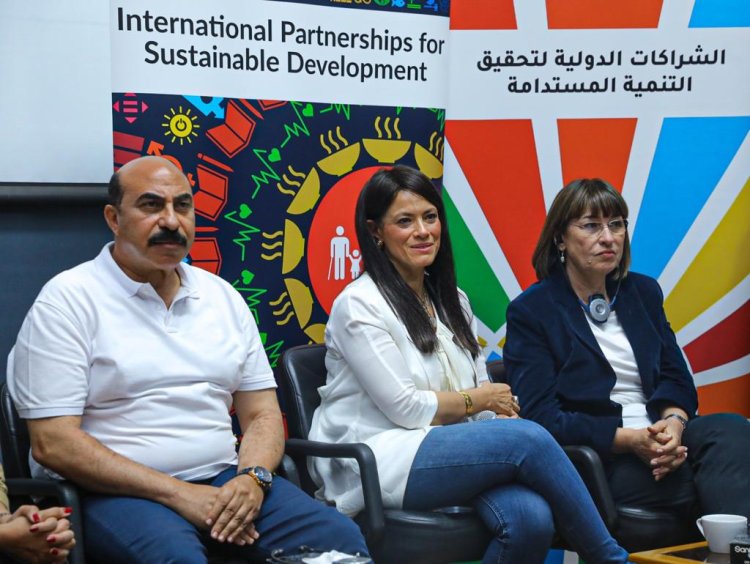 محافظ أسوان: نعمل مع اليونسكو على تنظيم معرض دولي للحرف اليدوية والتراثية