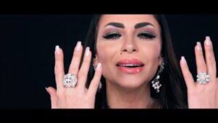 دوللي شاهين تُكرّم أمهات مصر بأغنية «حبيبتي يا أمي»