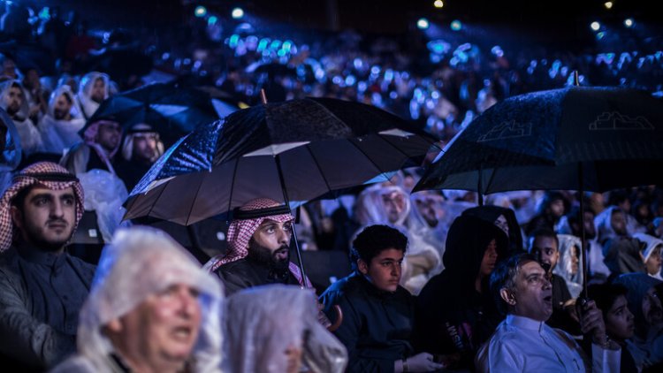 للمرة الأولى منذ سنوات.. الخليجيون يقضون رمضان ربيعي ممطر